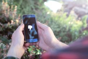 Facebook's Official Android App Draining Battery? Top 4 Alternatives to Use