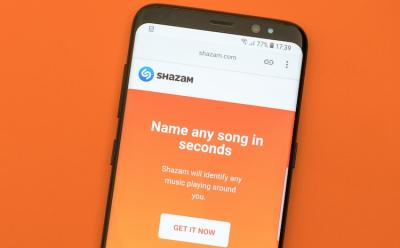 What Song Is This? 10 Mobile And Web Apps to Identify Songs