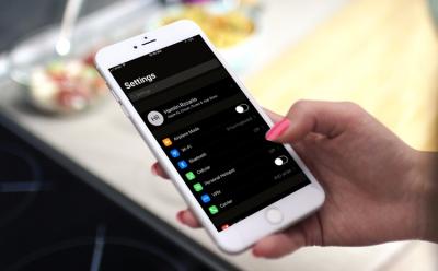 How to Enable Hidden Dark Mode in iOS 11