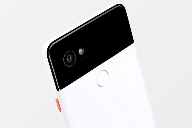 15 Best Google Pixel 2 XL Accessories You Can Buy