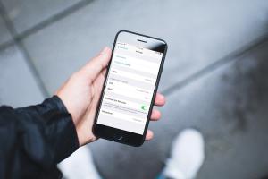 How to Customize AirPods Functions in iOS 11
