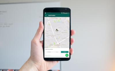 How to Use WhatsApp Live Location Feature