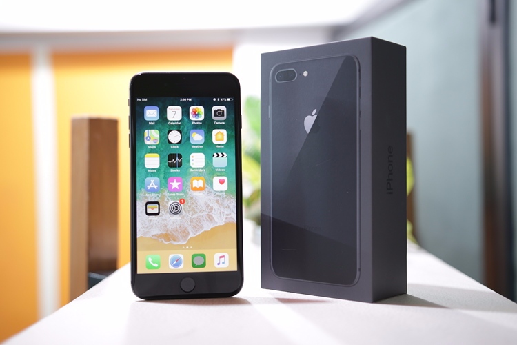 iPhone 8 Plus Review Evolution over Revolution