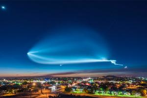 Watch: An Amazing Timelapse of SpaceX’s Falcon 9 Launch