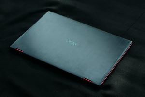 Acer Nitro 5 Spin Review: A Gaming Laptop That's Not for Gaming