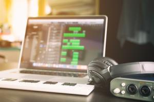 10 Best Laptops for Music Production and DJs