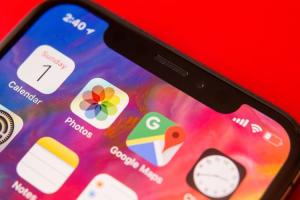 15 Best Smartphones With Notch You Can Buy Right Now