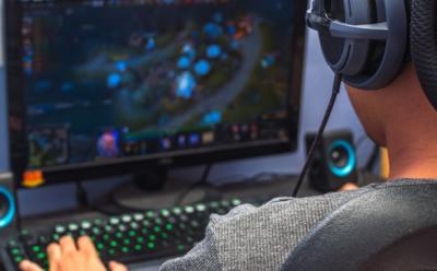 Twitch Streamers Featured