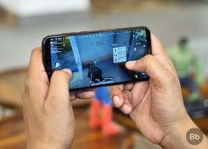 Honor Play Review: The Best Budget Phone for Gamers?