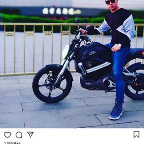 Xiaomi's Donovan Sung Uses Older Picture to Show Off Poco F1's Photography, Deletes Both Images Later