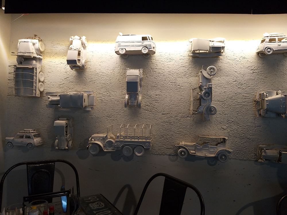 Samsung Galaxy A9 Review: Entertaining but Not Exciting