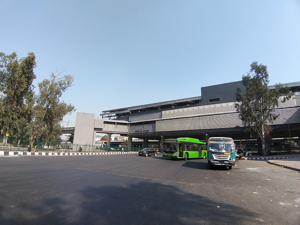 Samsung Galaxy A9 Review: Entertaining but Not Exciting