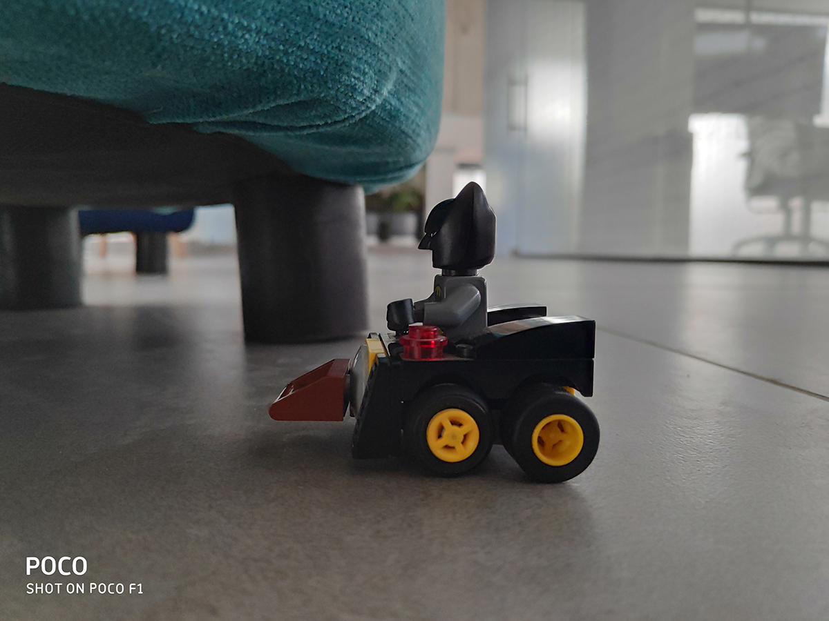 Poco F1 camera compare 3