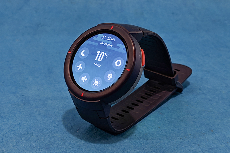 AMAZFIT　verge　Xiaomi　RAM512M　ROM4GB通話可 The Amazfit Verge Smartwatch from Xiaomi's Huami Adds Alexa