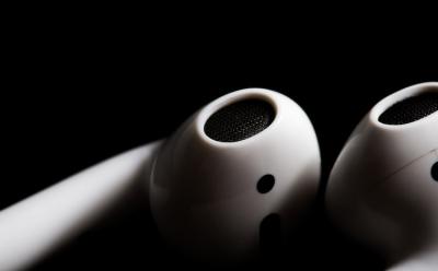 14 Best AirPods Alternatives You Can Buy in 2020