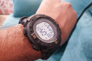 Lenovo EGO Review: A Fitness Tracker Masquerading as a Smartwatch