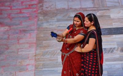 indians smartphone addiction study India shutterstock website