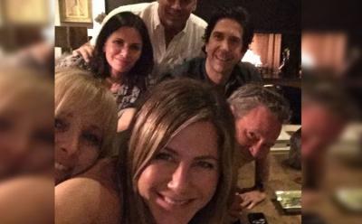 Jennifer Aniston Friends Insta website