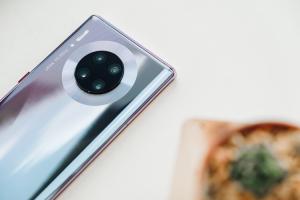 Here's DxoMark List of Best Smartphone Cameras of 2019