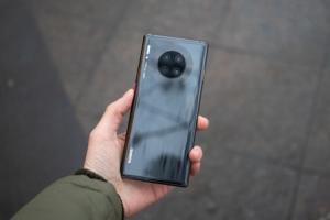 Huawei Mate 30 Pro 5G Tops the DxOMark Camera Reviews Chart