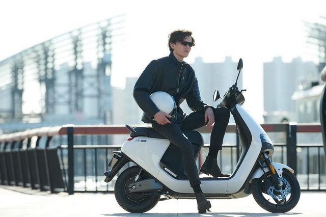 Ninebot escooter body 2