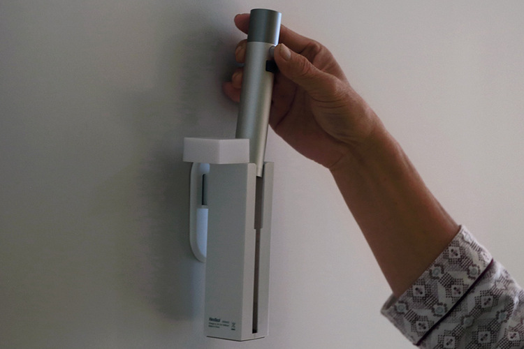 Xiaomi 3-in-1 Flashlight body4