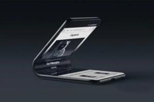 Samsung's Clamshell Foldable Phone to Launch Before Galaxy S11: Report