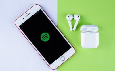 How to Use Siri with Spotify on iPhone and iPad - Explained