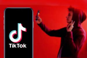 TikTok Testing Desktop Streaming Service, TikTok Live Studio, to Take on Twitch
