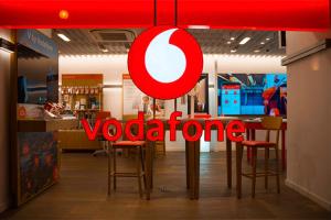 Vodafone Idea Partners with Paytm to Launch 'Recharge Saathi' Program