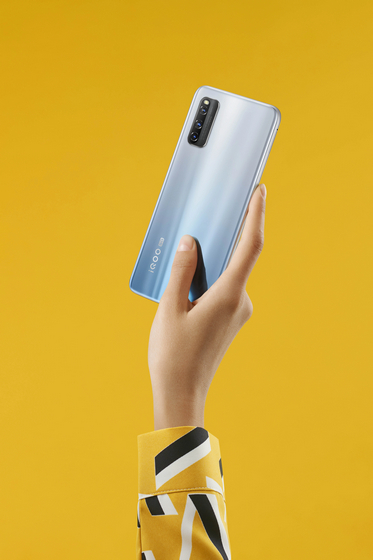 iQOO Z1 renders body 4