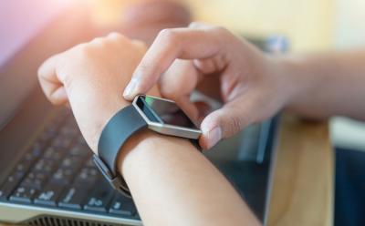 Wearables-smartwatch-shutterstock-website