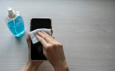 Coronavirus Can Survive on Smartphone Screens for 28 Days