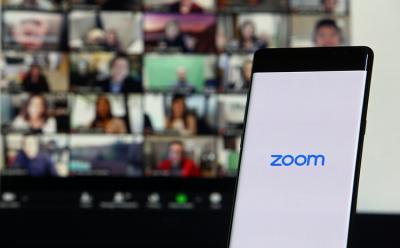 Zoom Adds YouTube Livestreaming and End-to-End Encryption on Mobile