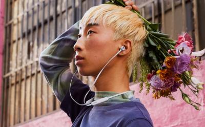 apple beats flex launched