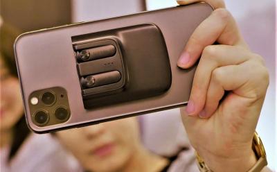 Snapods wireless earbuds for iphone 12 feat 2