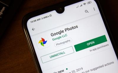 Google Photos Now Lets You Set Memories as a Live Wallpaper