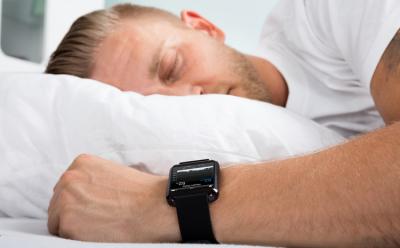 vinrating smartwatch helping PTSD-affected feat.