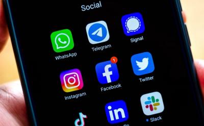 How to Send Disappearing Messages in Telegram, Signal, Instagram, and WhatsApp
