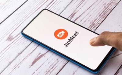 Jiomeet announced new features