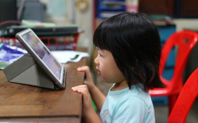 How-to-Disable-Touchscreen-on-iPhone-and-iPad-Before-Handing-Them-to-Kids.jpg