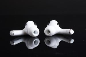 AirPods, AirPods Pro, and Max Won't Support Hi-Res Lossless Audio in Apple Music