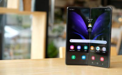 Galaxy Z Fold 3 under display camera