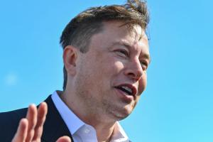 Elon Musk Now Wants to Buy Twitter; Offers to Pay $54.20 per Share