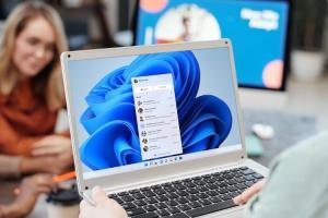 How to Disable Microsoft Teams Chat Icon in Taskbar on Windows 11