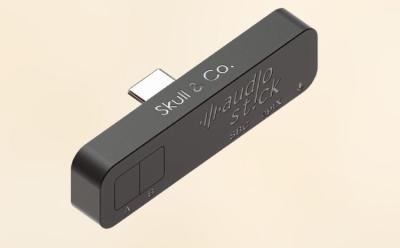 This Nifty Bluetooth 5.0 Dongle Lets You Connect Your AirPods to Your Nintendo Switch