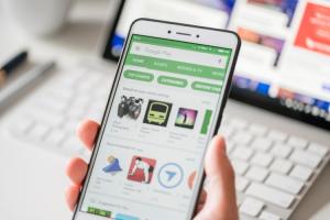 India Bans over 200 Betting and Loan Apps