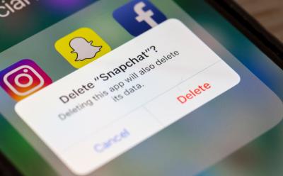 shot of an iphone previewing the Delete Snapchat popup