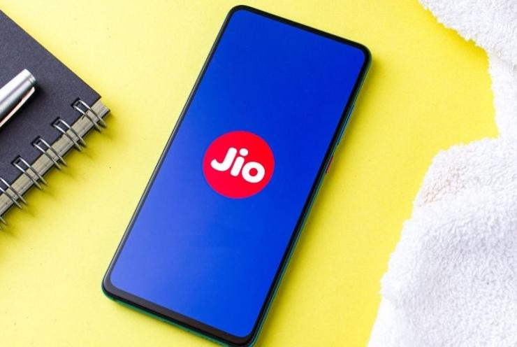 Jio True 5G Launched: How to Use Jio 5G Network in India | Beebom