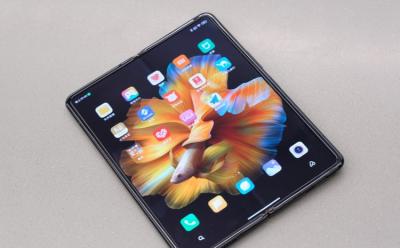 Xiaomi Mix Fold 2 to Feature Samsung's 8.1-Inch UTG Flexible AMOLED Display: Report